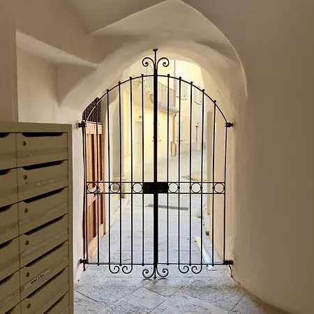 Daire Chiavenna Suite *
